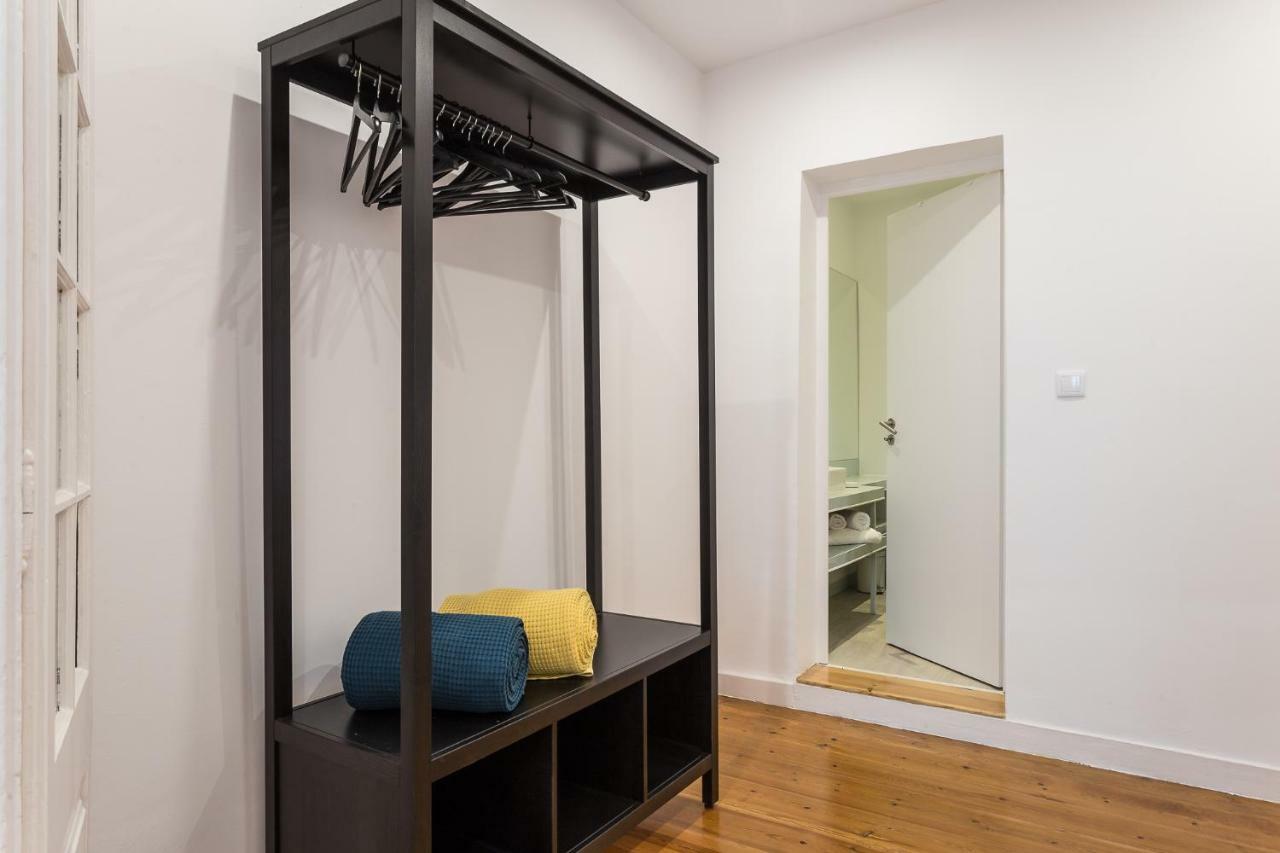 Three Bedroom Apartment In Historical Centre -Bairro Alto Lisboa Ngoại thất bức ảnh