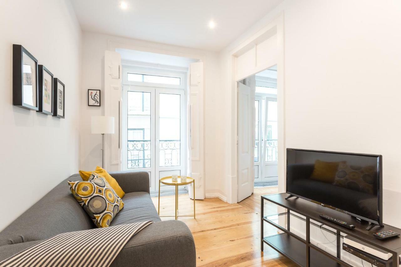 Three Bedroom Apartment In Historical Centre -Bairro Alto Lisboa Ngoại thất bức ảnh